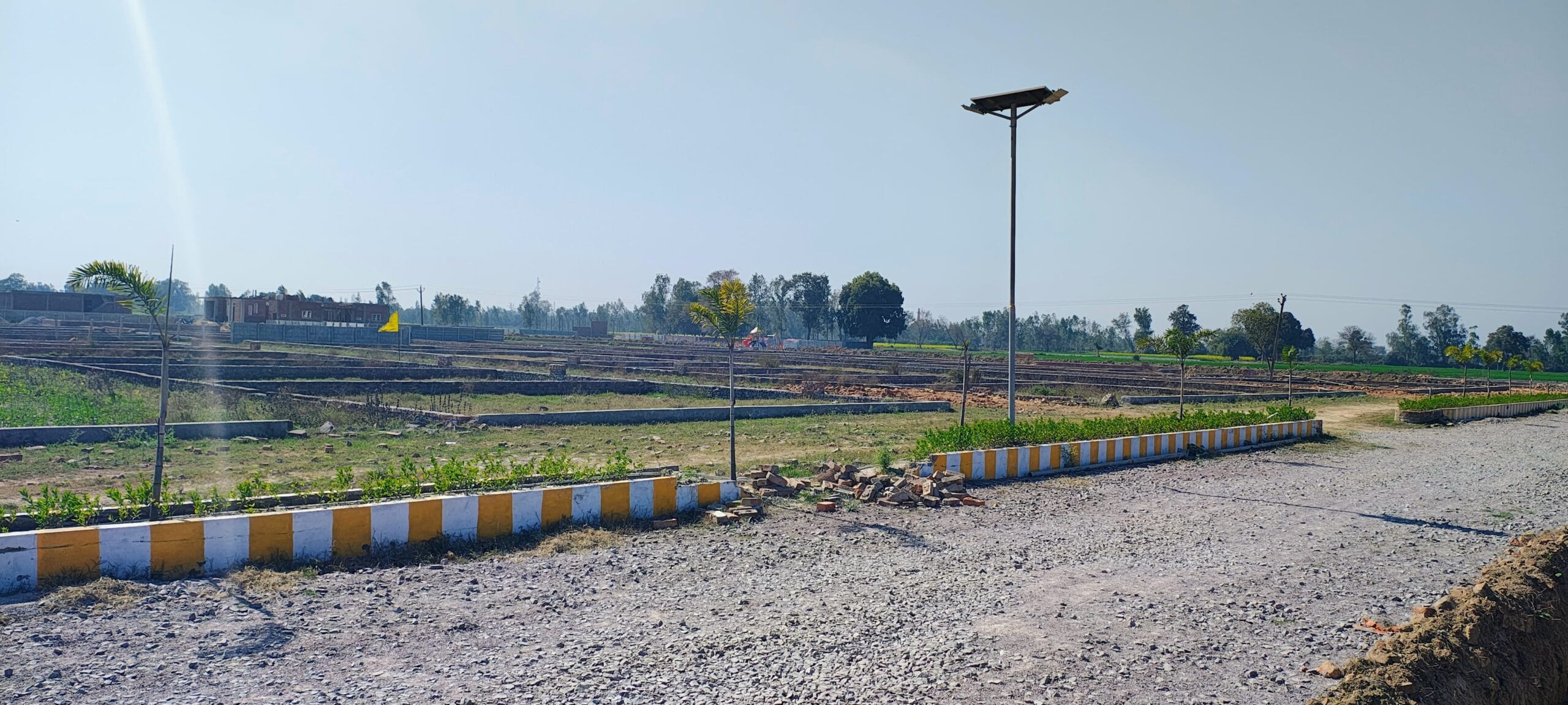 Plot on sale , Real Estate agent