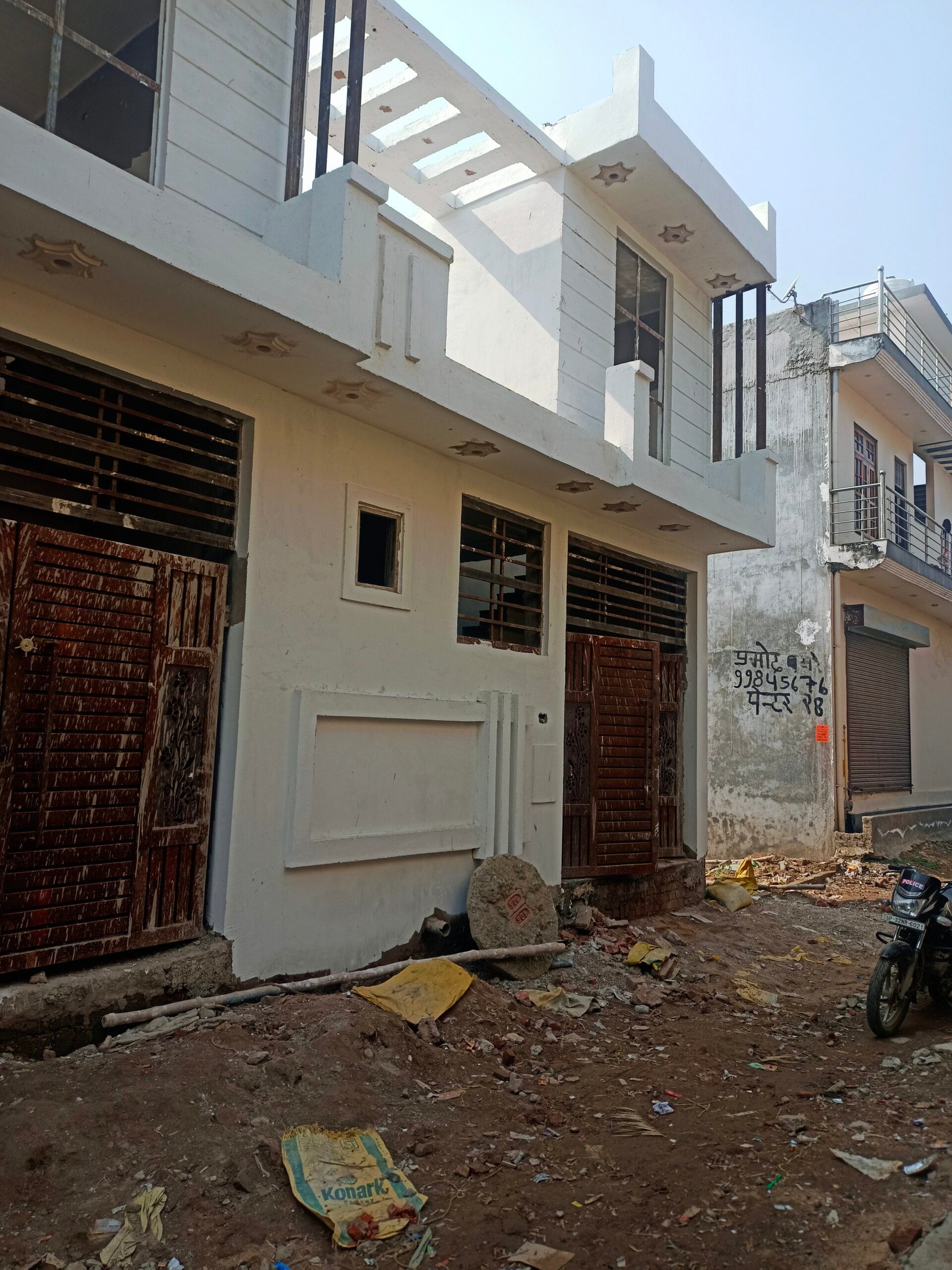 House On sale, Real Estate agent