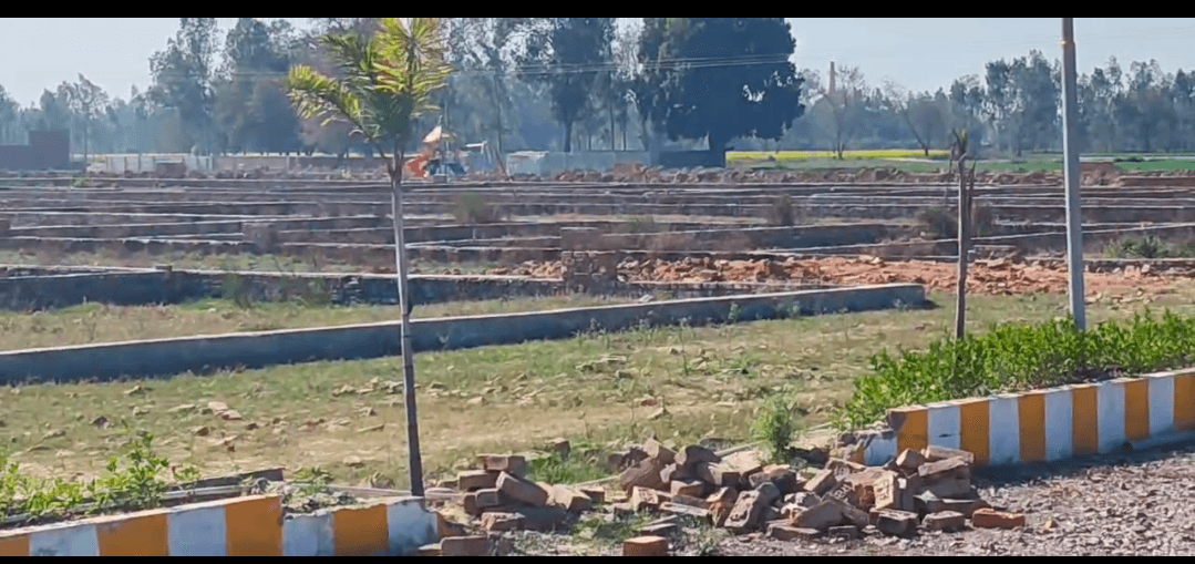 Plot on sale, Real Estate