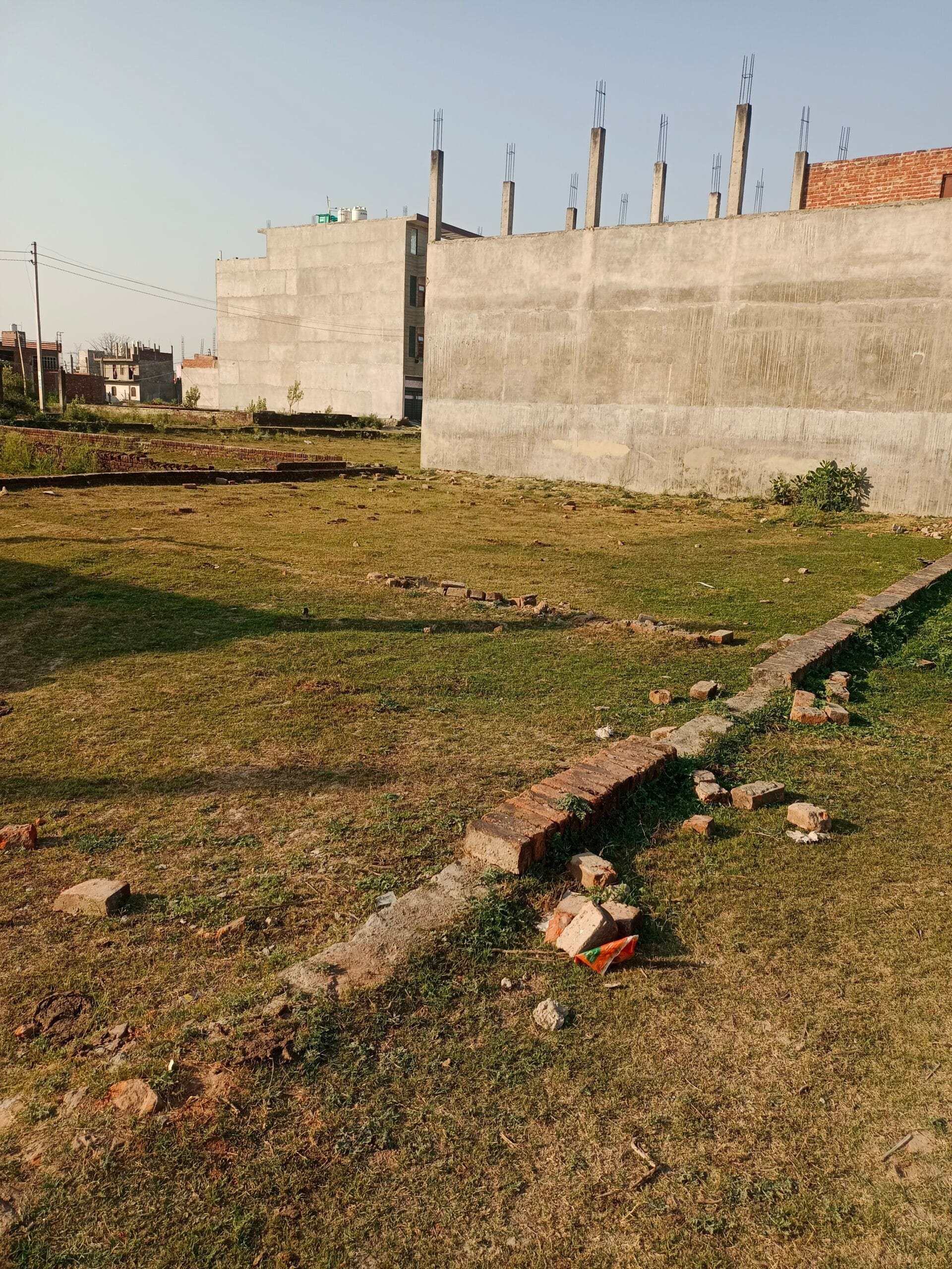 Plot on sale, Real Estate agency